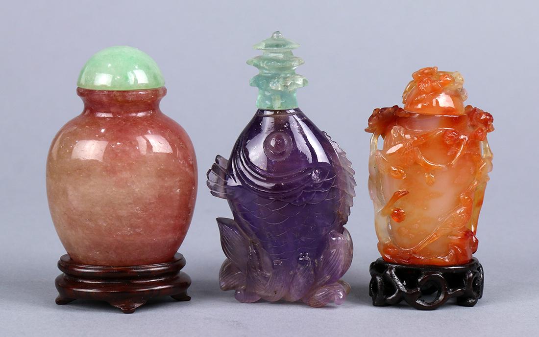 Chinese Stone Snuff Bottles: Carnelian, Rose Quartz and (1 of 5)