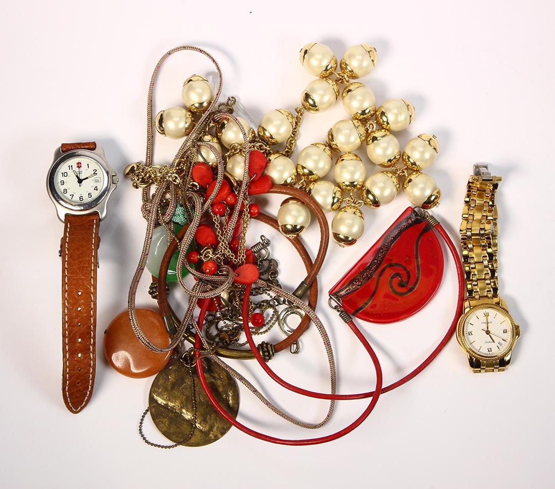 Collection of jade, quartz, metal wristwatch and (1 of 1)