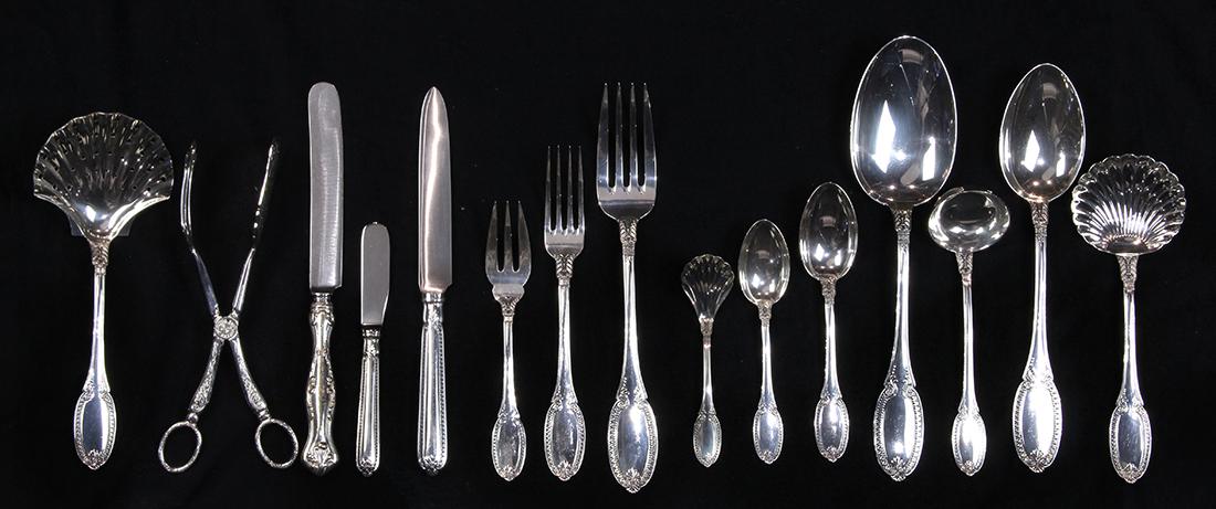 Buccellati sterling silver flatware service, executed (1 of 5)