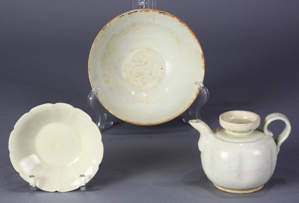 Chinese Qingbai Glazed Ewer, Bowl, and a Floral From (1 of 12)