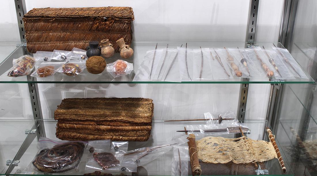 Reed rectangular weaving basket group, Chancay, Central (1 of 5)