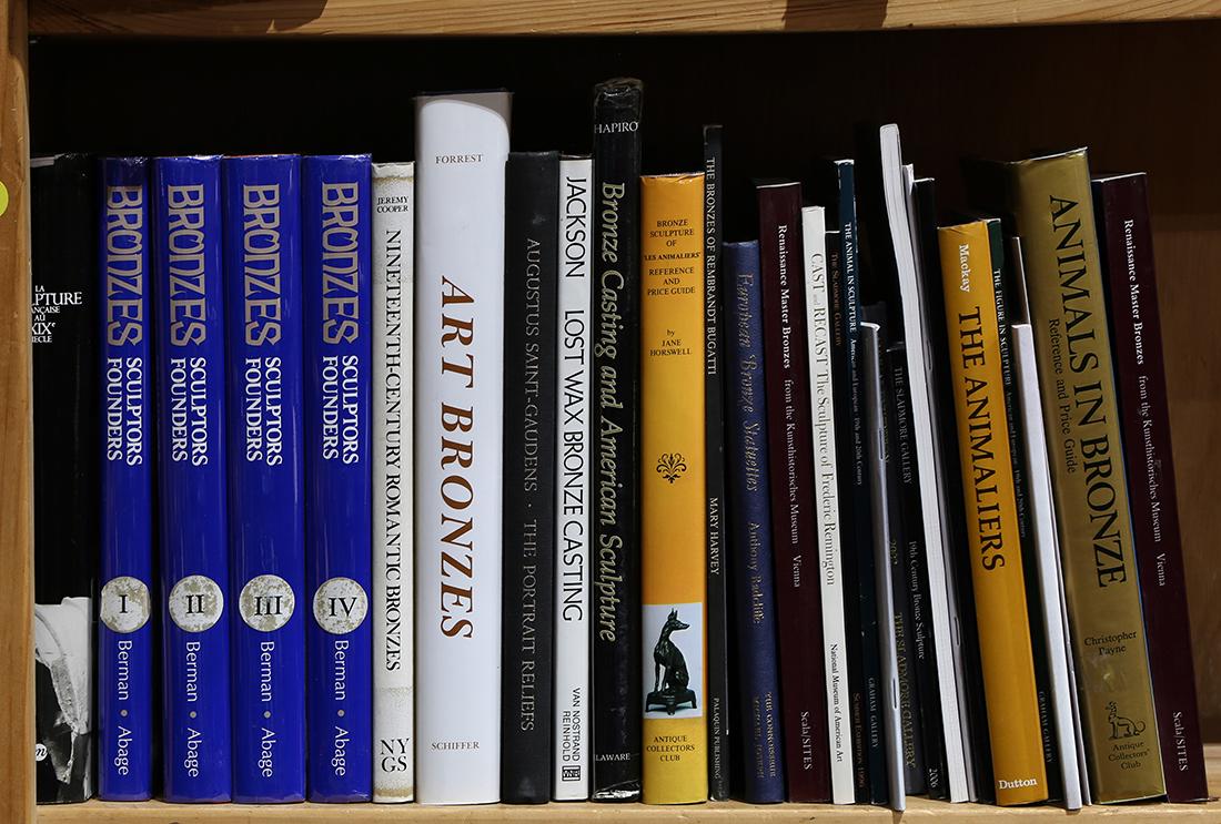 (Lot of approx 28) Volumes of books on artists who work (1 of 1)