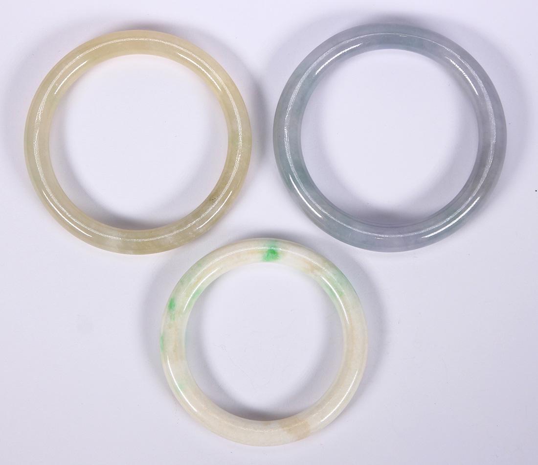 (Lot of 3) Jadeite bracelets (1 of 2)
