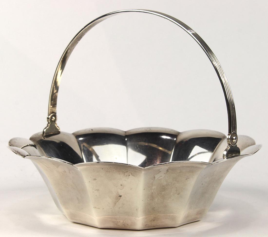 Tiffany & Co. sterling silver swing handle bowl (1 of 4)