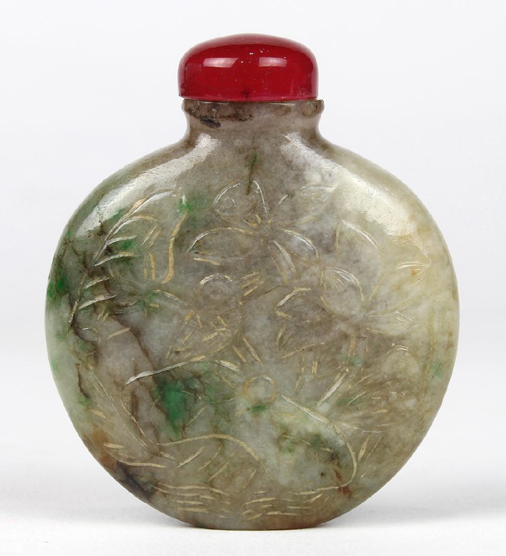 Chinese Jadeite Snuff Bottle, Flowers (1 of 6)