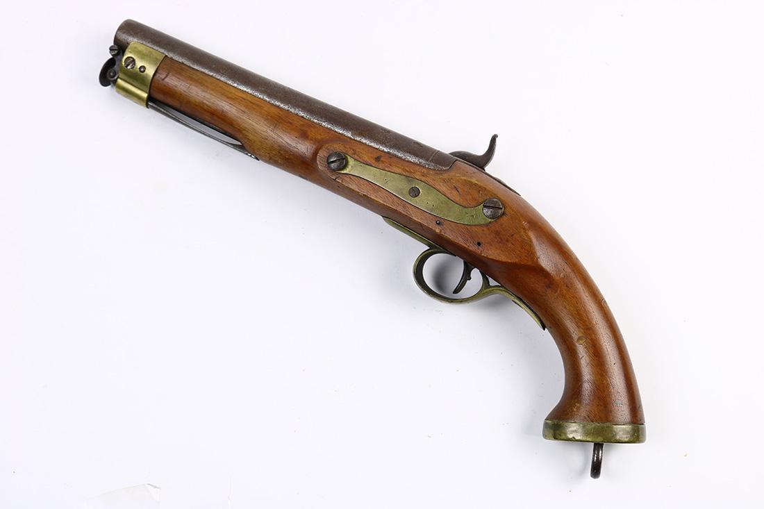Antique style flintlock pistol, bearing a "CD" mark: Antique style flintlock pistol, bearing a "CD" mark with crown, 16"l