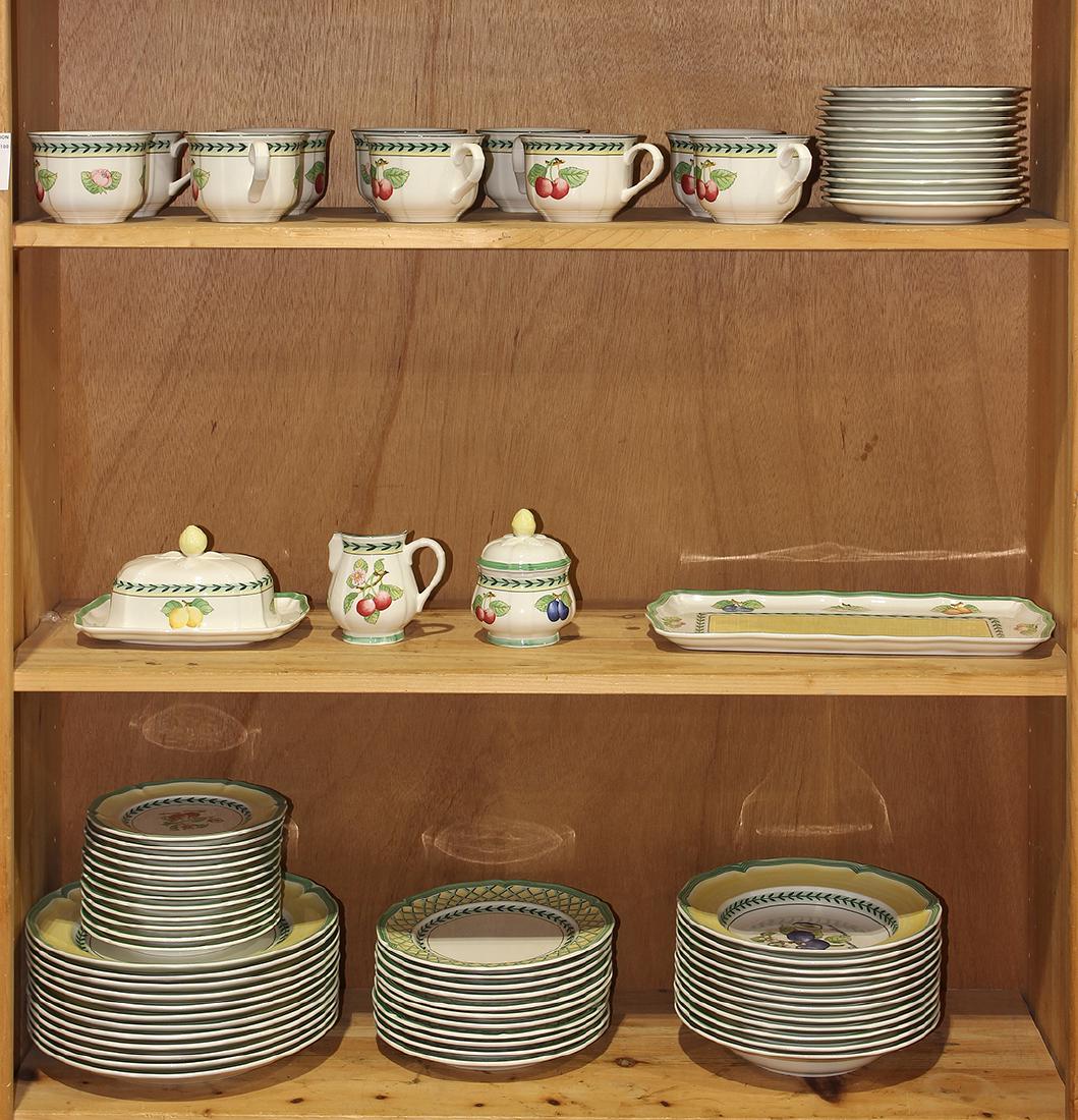 Villeroy & Boch porcelain table service in the "French (1 of 3)