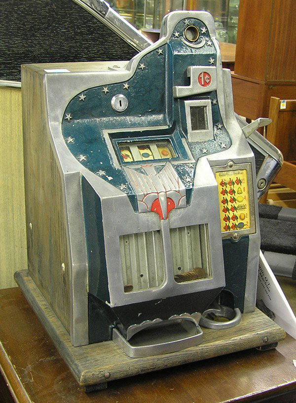 129 Mills ''QT'' slot machine Aug 04, 2007 Clars Auction Gallery in CA