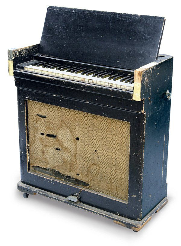 2250 Celesta keyboard idiophone 49 keys