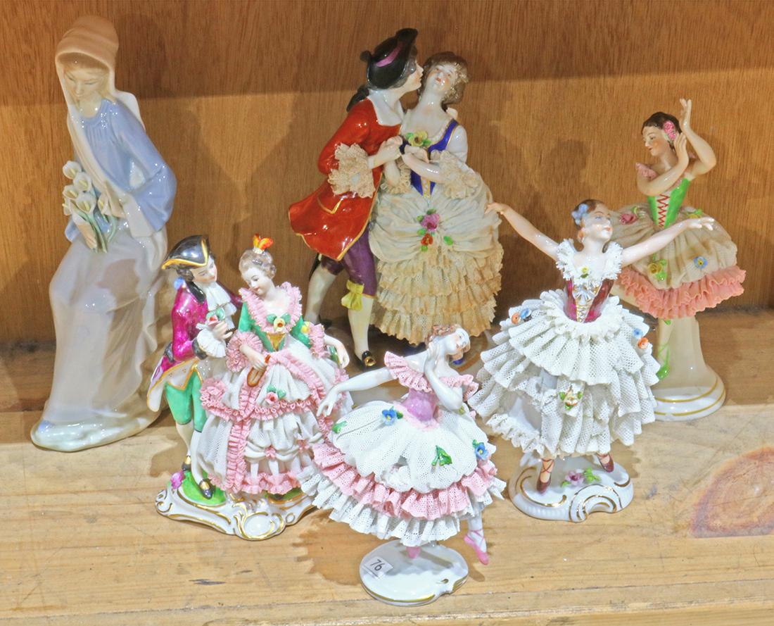 Continental porcelain group, consisting of a Lladro (1 of 1)