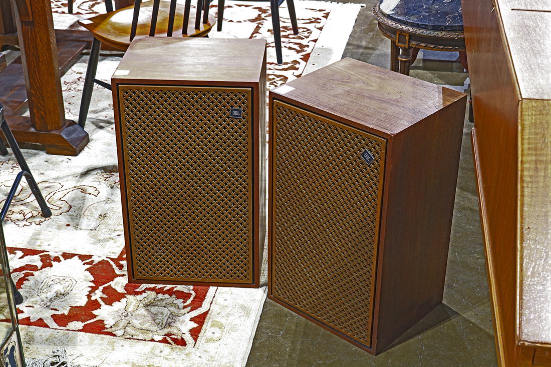 Vintage JBL S99 Lancer speakers (1 of 1)
