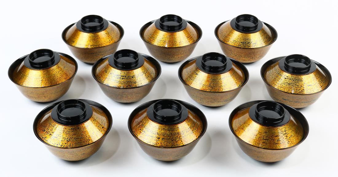 Japanese  Black and Gilt Lacquered Bowls (1 of 6)