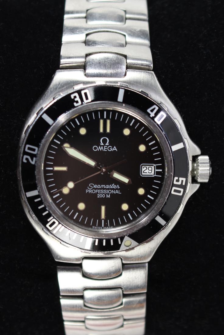Omega Seamaster stainless steel wristwatch: Omega Seamaster stainless steel wristwatch Dial: black, luminous baton and dot hour markers, white outer minutes track, aperture at 3:00 for date, luminous wide baton hands, luminous dot center sweep 