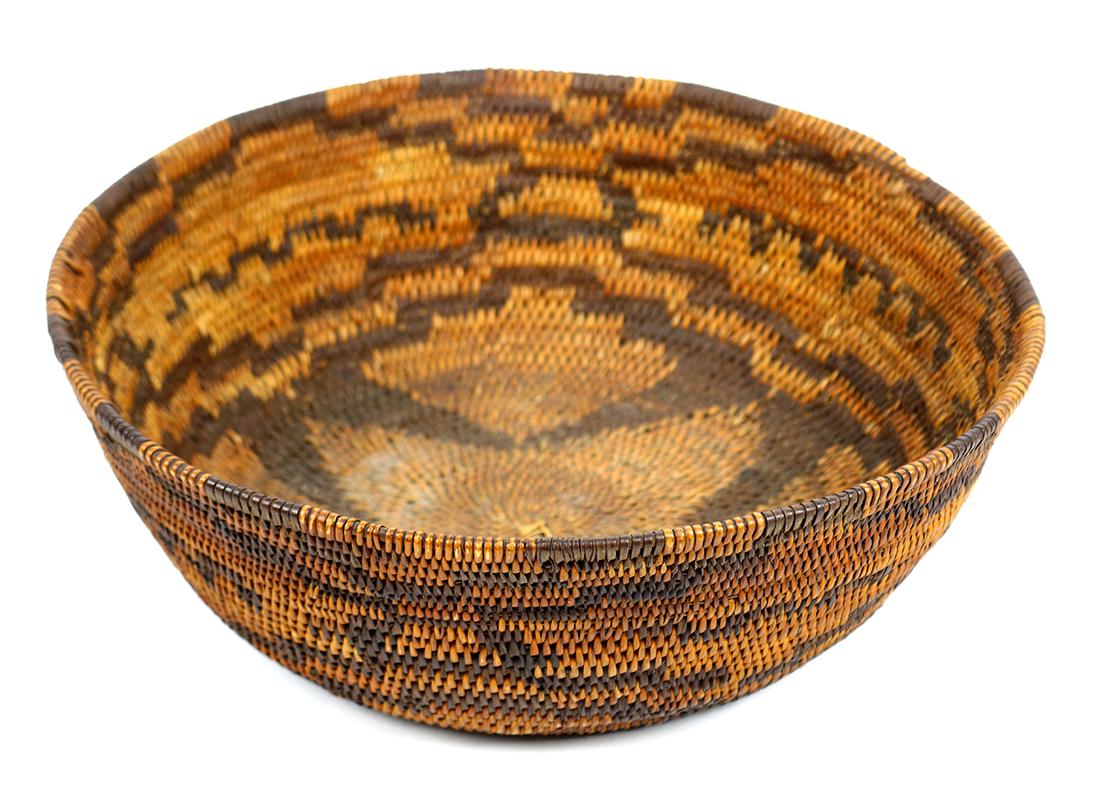 Northwest California Native American Pomo coiled basket (1 of 4)