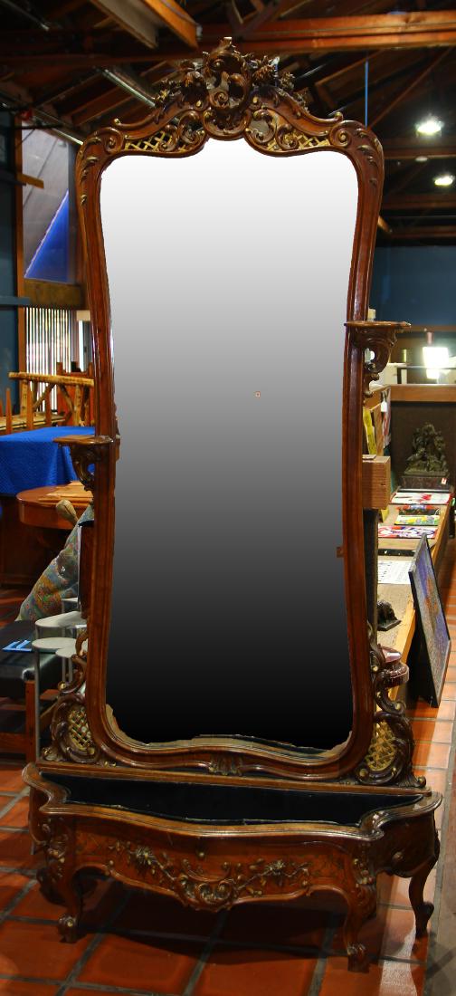 Rococo Revival pier mirror (1 of 2)