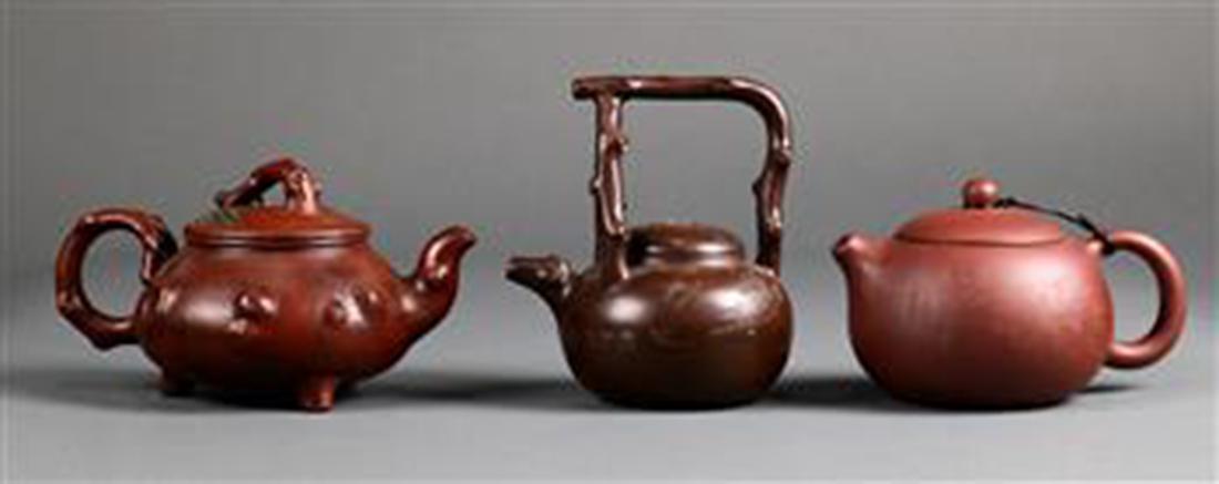 Chinese Yixing Zisha Teapots (1 of 7)