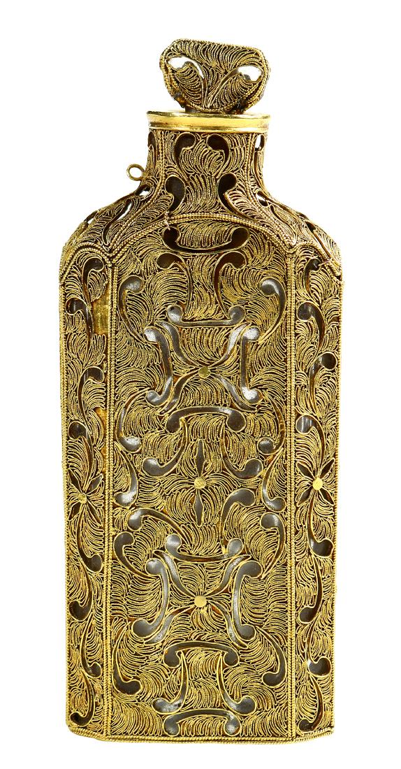 Continental gold filigree perfume bottle 19th century (1 of 6)