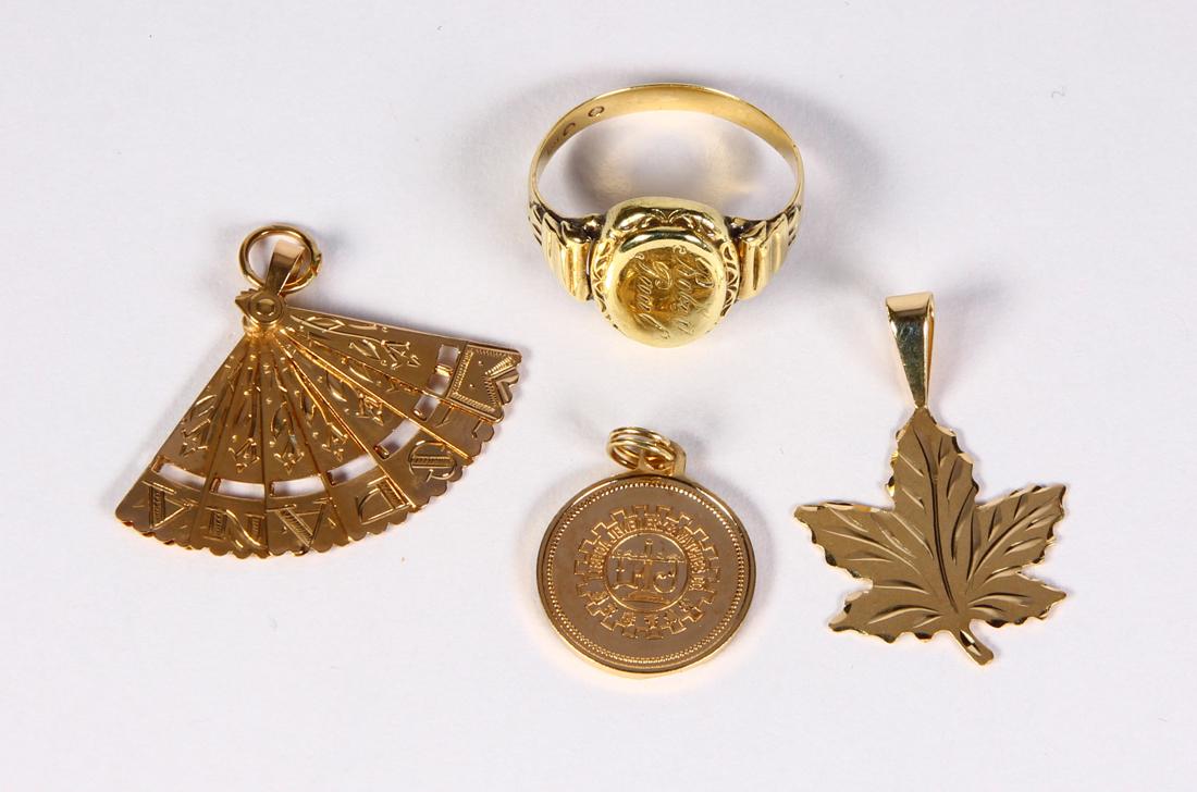 (Lot of 4) 14k yellow gold jewelry (1 of 3)
