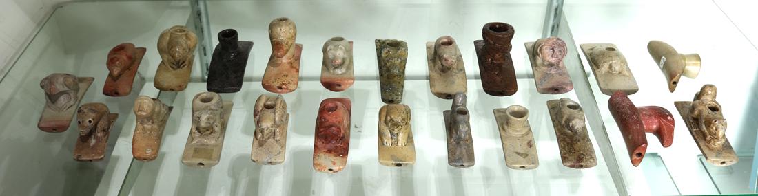 (lot of 21) Hopewell effigy pipes (1 of 5)