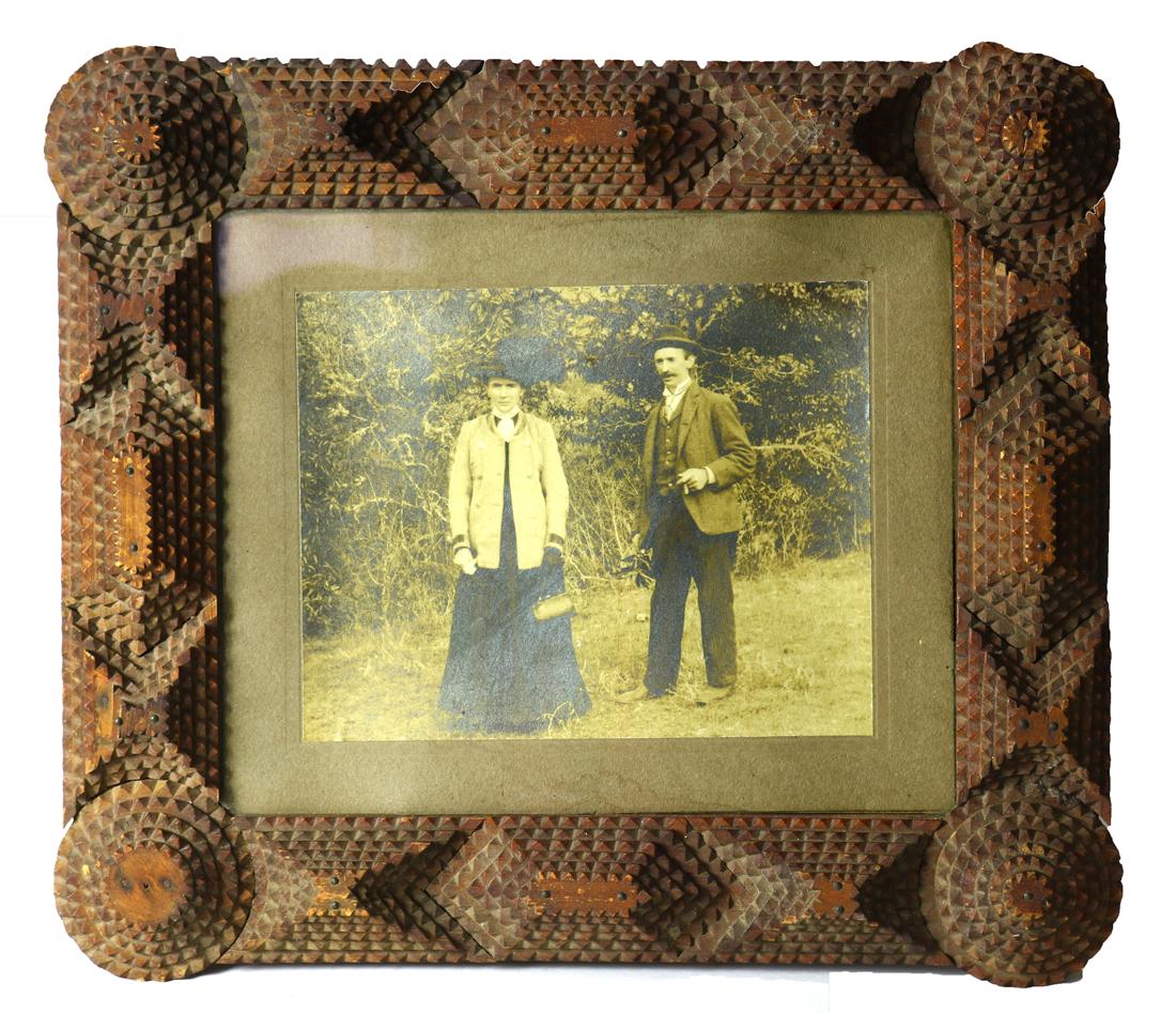 Victorian multi layered pyramid form Tramp frame (1 of 3)