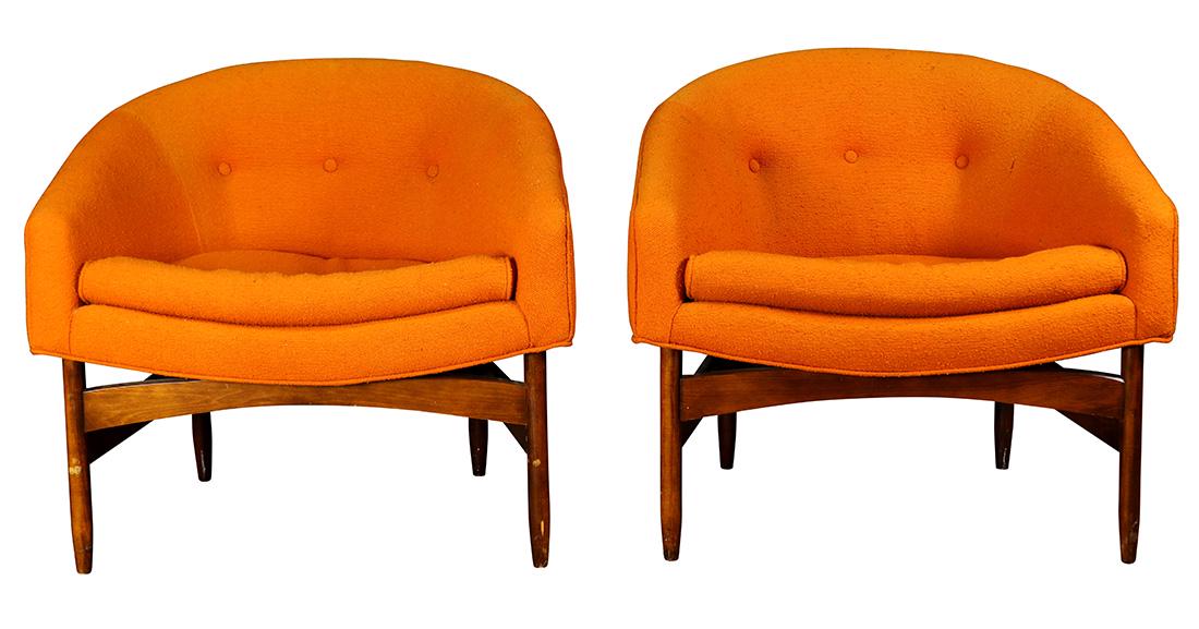 Pair of Lawrence Peabody for Selig style club chairs: Pair of Lawrence Peabody for Selig style club chairs, circa 1960, having a curved back with three buttons, upholstered in original boucle upholstery, above a walnut frame, unmarked, 27"h x 31.25”w x