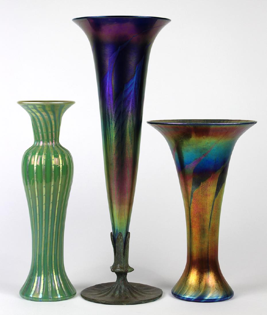 Lundberg Studios art glass group, consisting of a large (1 of 5)