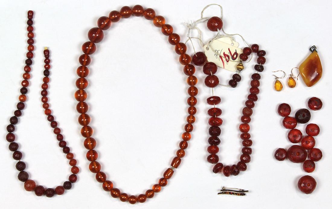Collection of amber bead, yellow gold and silver (1 of 3)