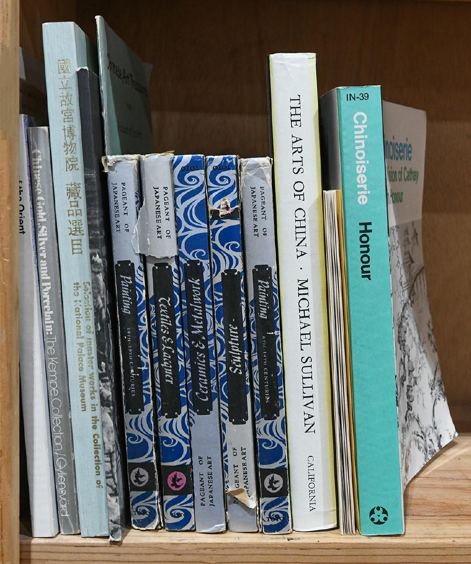 One shelf of Chinese and Asian art books (1 of 1)