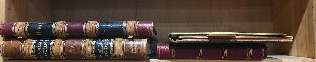 (lot of 4) Book group (1 of 1)