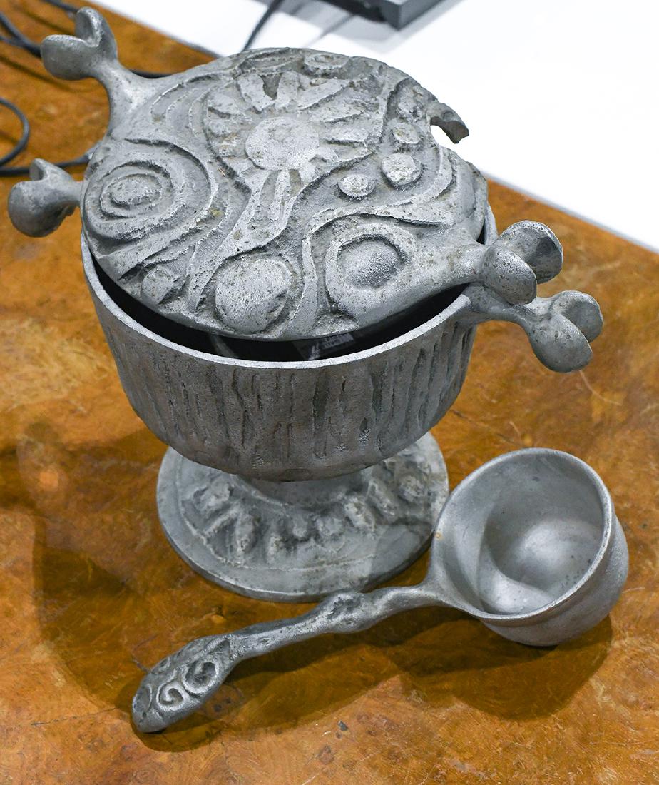 Don Drumm Brutalist tureen with ladle: Don Drumm Brutalist tureen with ladle, executed in aluminum with incised detail, 10"h x 14"w