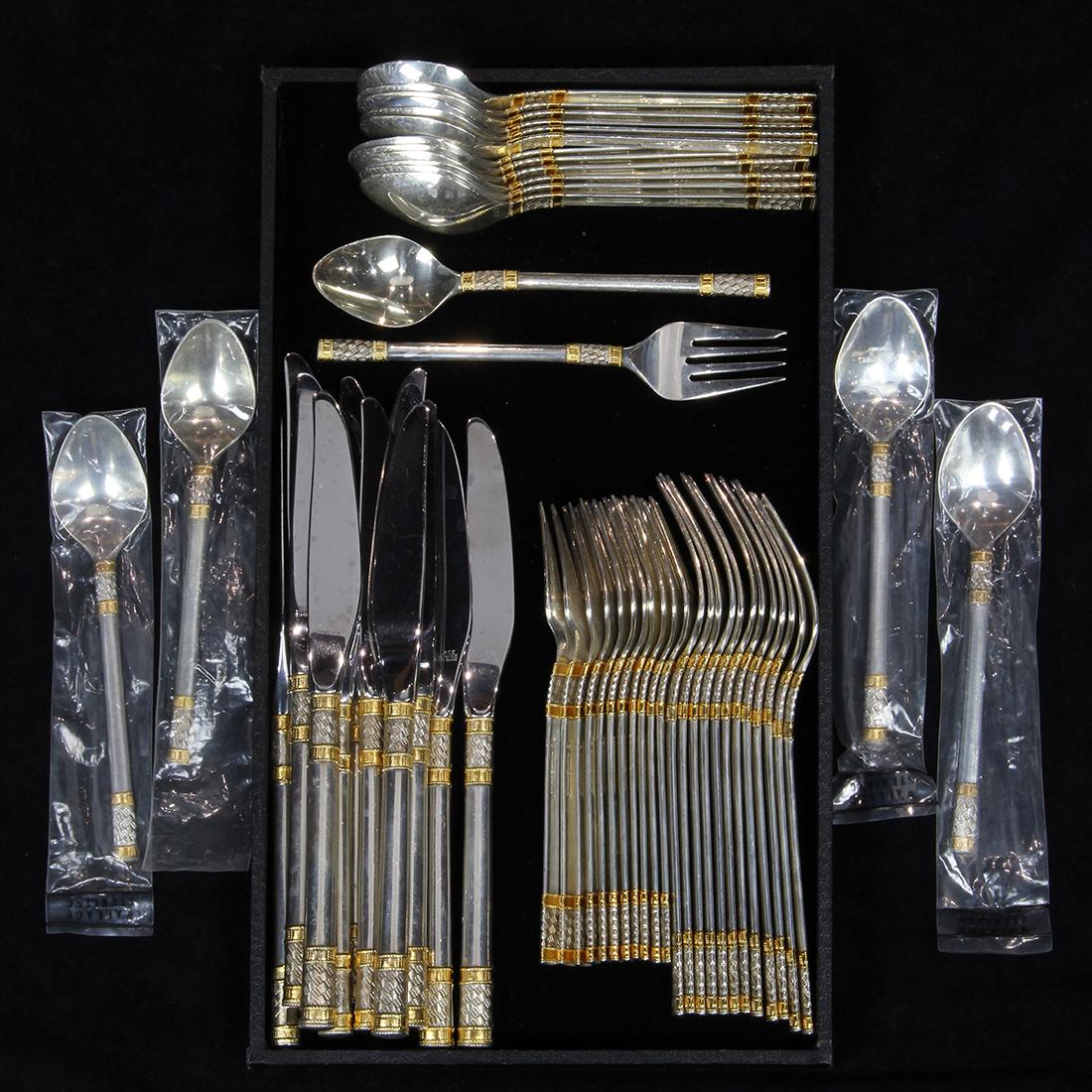 Wallace sterling silver flatware service (1 of 2)