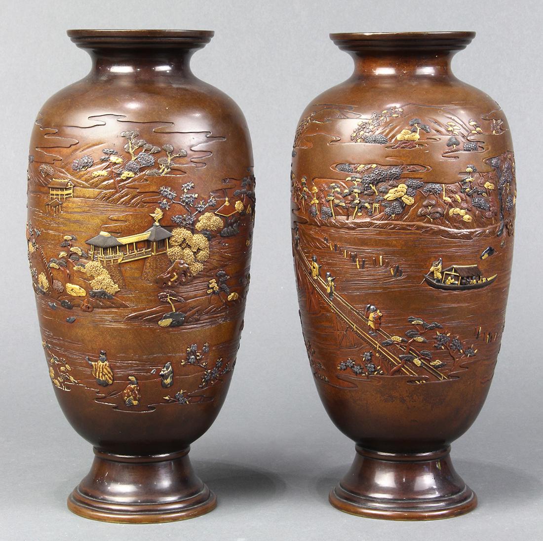 Japanese Pair of Bronze Vases, Meiji (1 of 6)
