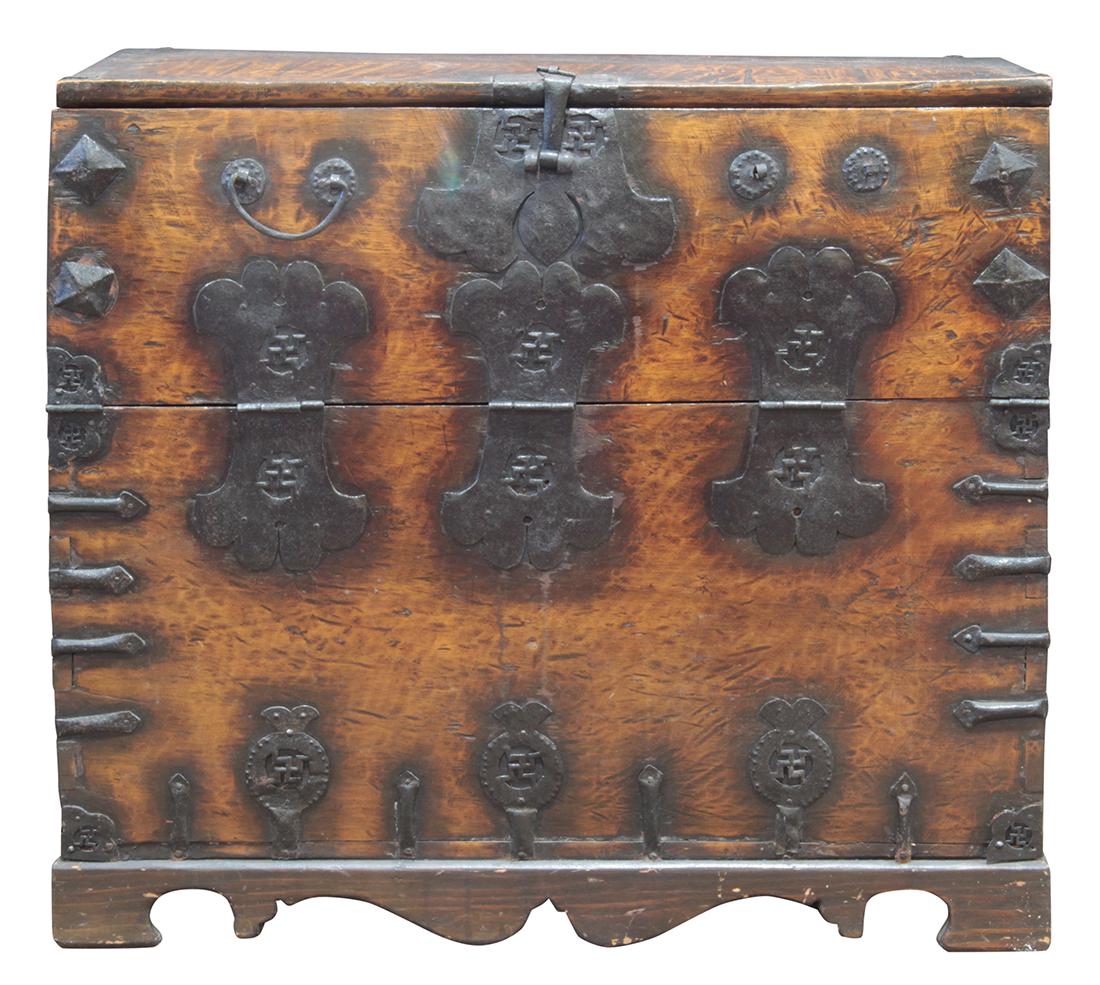 Korean Storage Bandaji Chest (1 of 4)