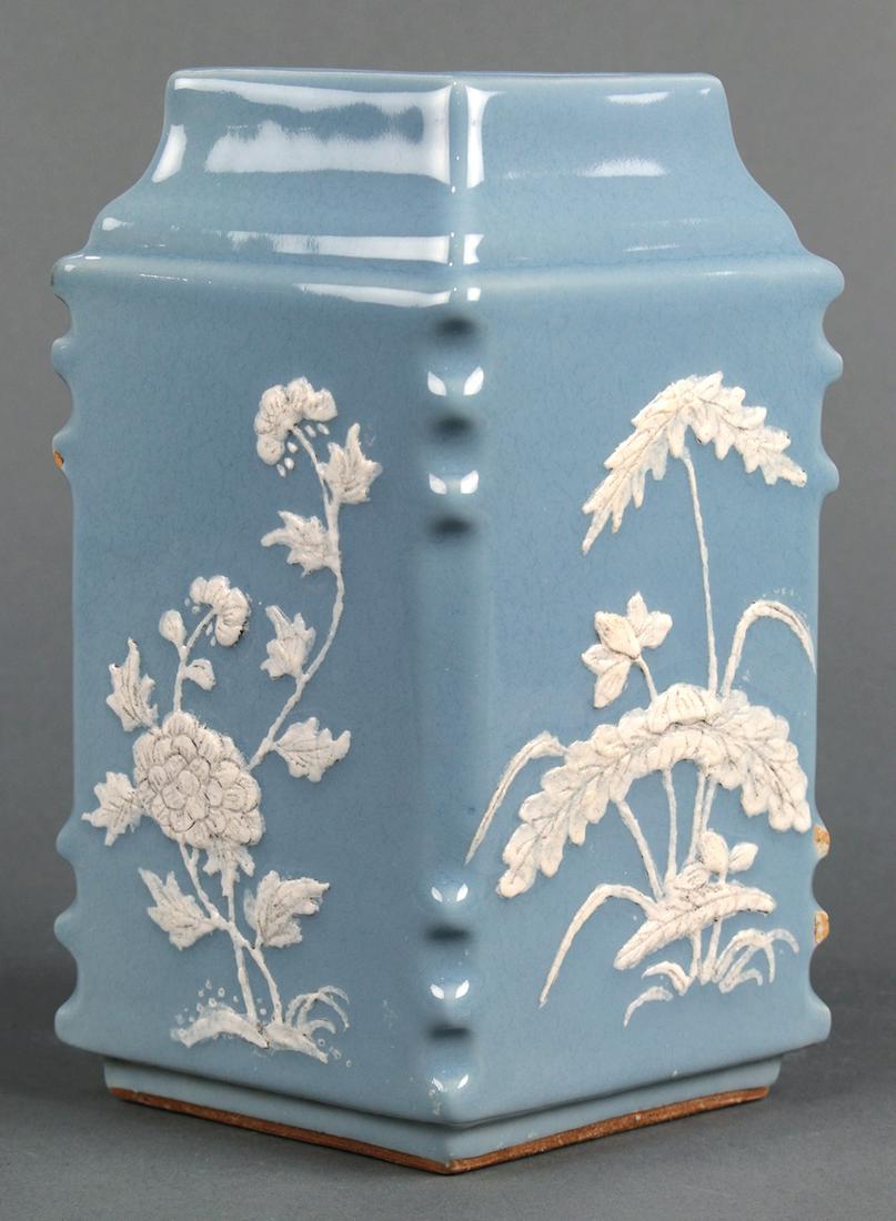 Chinese Blue Rhombus Vase, Flowers (1 of 4)