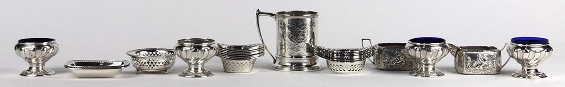 (lot of 26) Assorted sterling silver and (1 of 7)