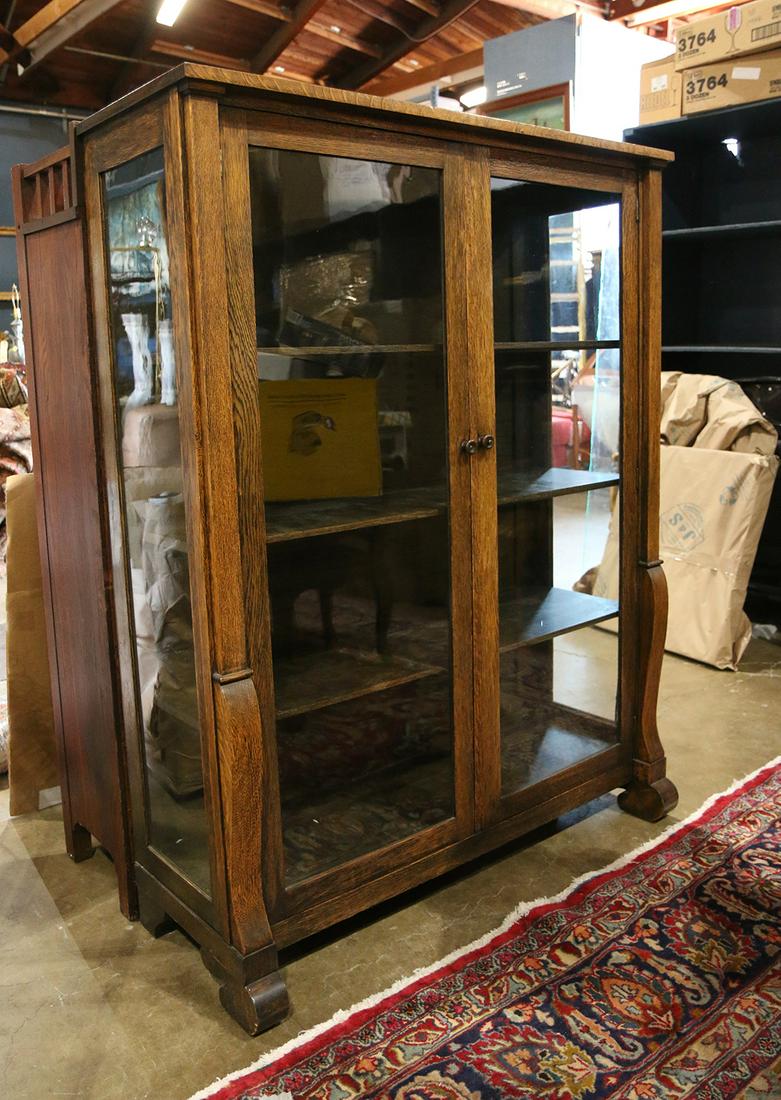 Quartersawn oak Arts and Crafts display case or library (1 of 3)