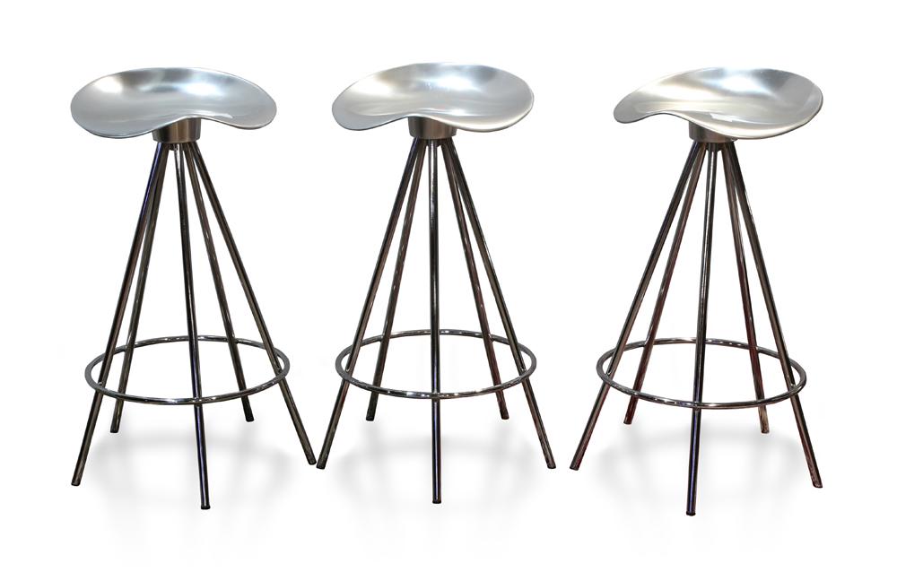 (lot of 3) Pepe Cortes (Spain, b: (lot of 3) Pepe Cortes (Spain, b.1946) for Knoll, manufactured in Spain by Amat, "Jamaica" barstools, the aluminum seat swiveling on a chromed steel base, marked under seat, 28"h