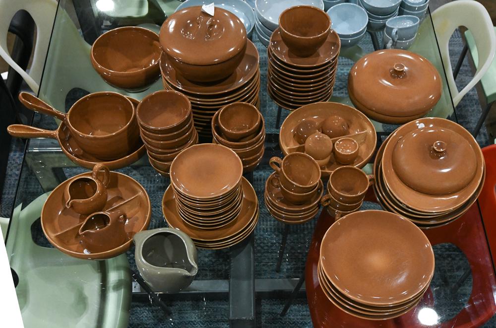 (lot of 81) Russel Wright "Iriquois" casual china table: (lot of 81) Russel Wright "Iriquois" casual china table service, consisting of (16) dinner plates, (11) salads, (12) breads, (5) cups with (4) saucers, (12) dessert bowls, (5) oval serving platters, (