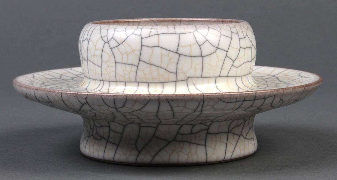 Chinese Ge-type Cup Stand (1 of 4)