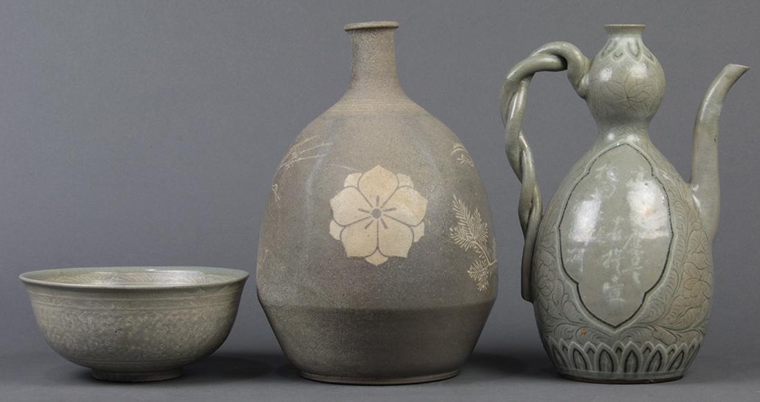 Korean Celadon Ceramic Ewer, Bottle and Bowl (1 of 7)