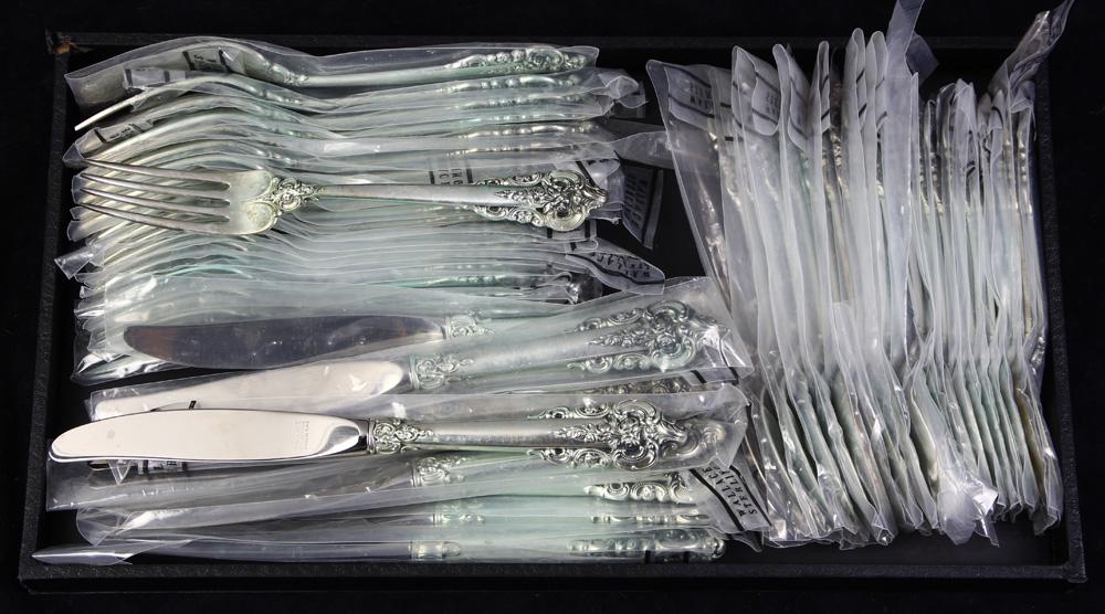 (lot of 50) Wallace Grand Baroque sterling silver: (lot of 50) Wallace Grand Baroque sterling silver flatware service, comprising (10) dinner forks, 7.5"l; (10) salad forks; (10) teaspoons; (10) place spoons; (10) dinner knives with stainless steel bl