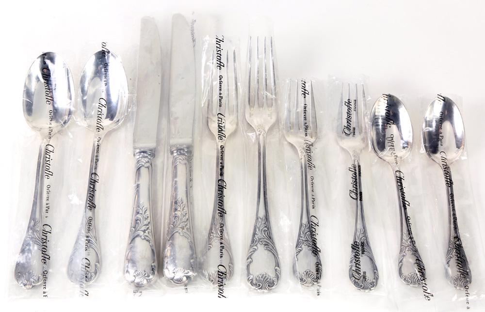 (lot of 10) Christofle Marly silverplate two place: (lot of 10) Christofle Marly silverplate two place setting flatware set, comprising (2) dinner forks; (2) salad forks; (2) dinner knives 9.5"l; (2) soup spoons; (2) coffee/teaspoons, each with origina