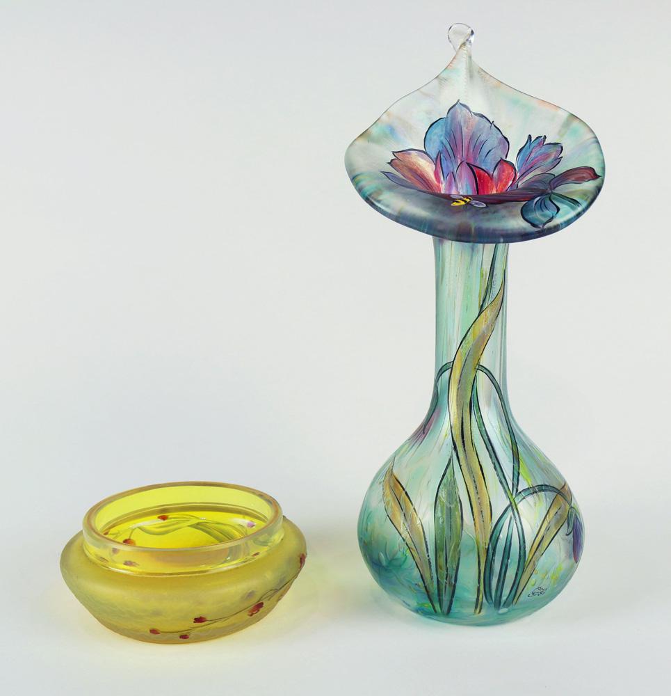 A continental glass group: A continental glass group, consisting of a Daum Nancy cameo and polychrome decorated shallow bowl, a textured body with partial gilt floral reserves marked Daum Nancy 2"h x 4"w, together with an iride