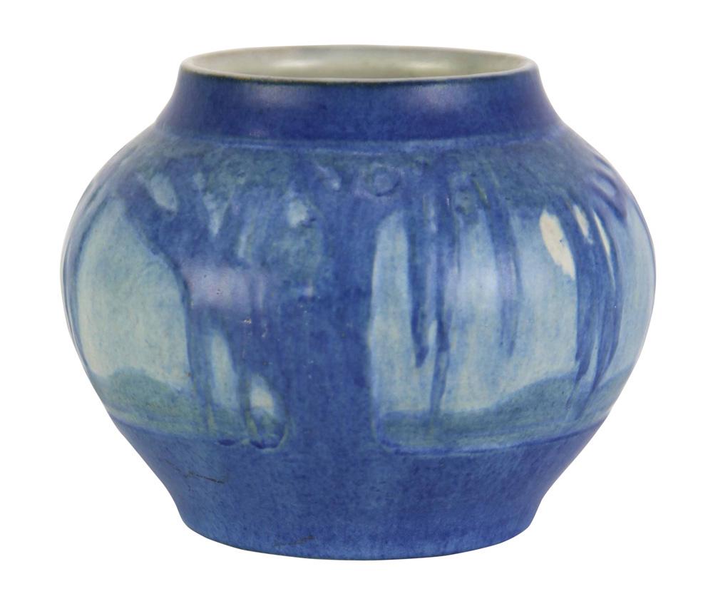 A Newcomb College Art Pottery Vase executed in 1931 (1 of 6)