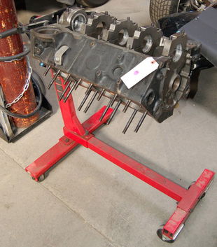 8070 V8 Engine Block With Engine Stand Apr 07 2008 Clars Auction Gallery In Ca