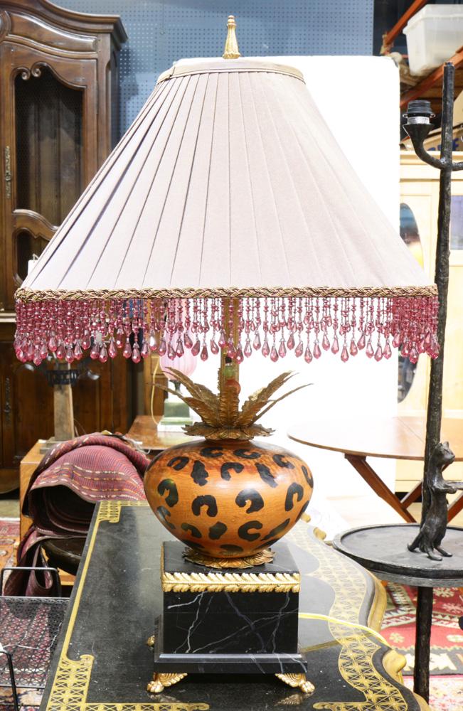 Frederick Cooper for Tyndale chinoserie lamp: Frederick Cooper for Tyndale chinoserie lamp, the gilt columnar standard over a gilt tole leaf encrusted ceramic pineapple with a cheetah pattern on plinth base and claw feet, 31"h