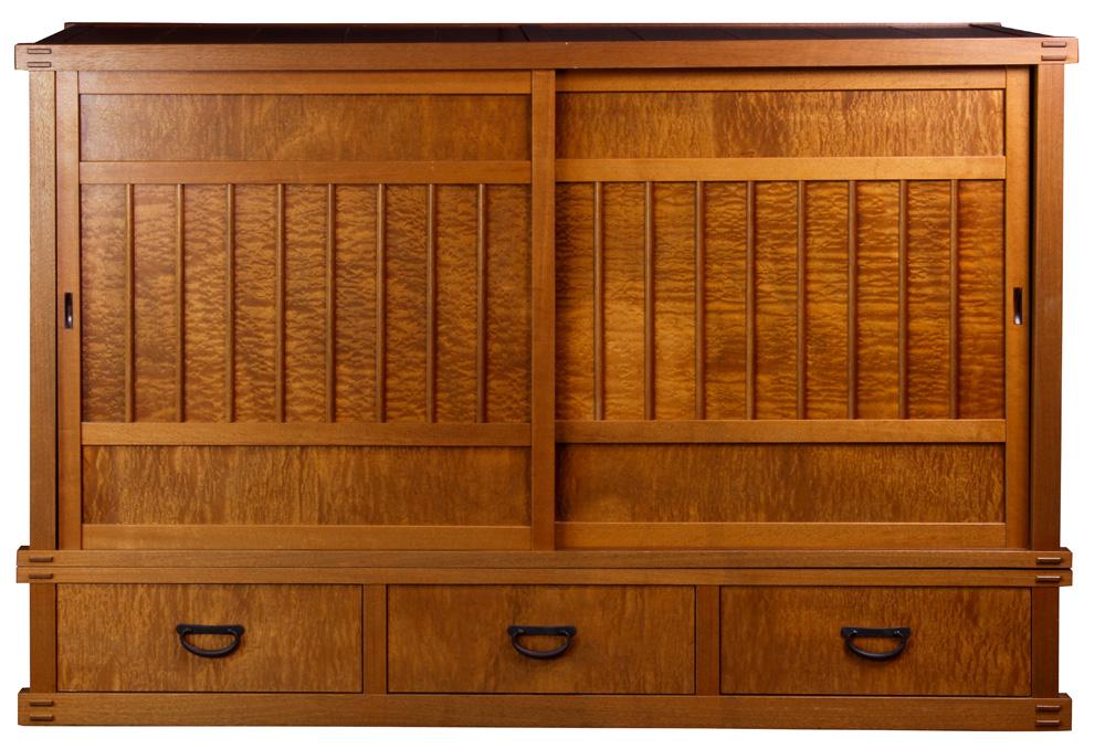 A Berkeley Mills curly maple tansu (1 of 8)