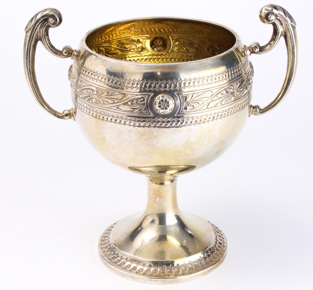 A Victorian sterling silver loving cup (1 of 6)