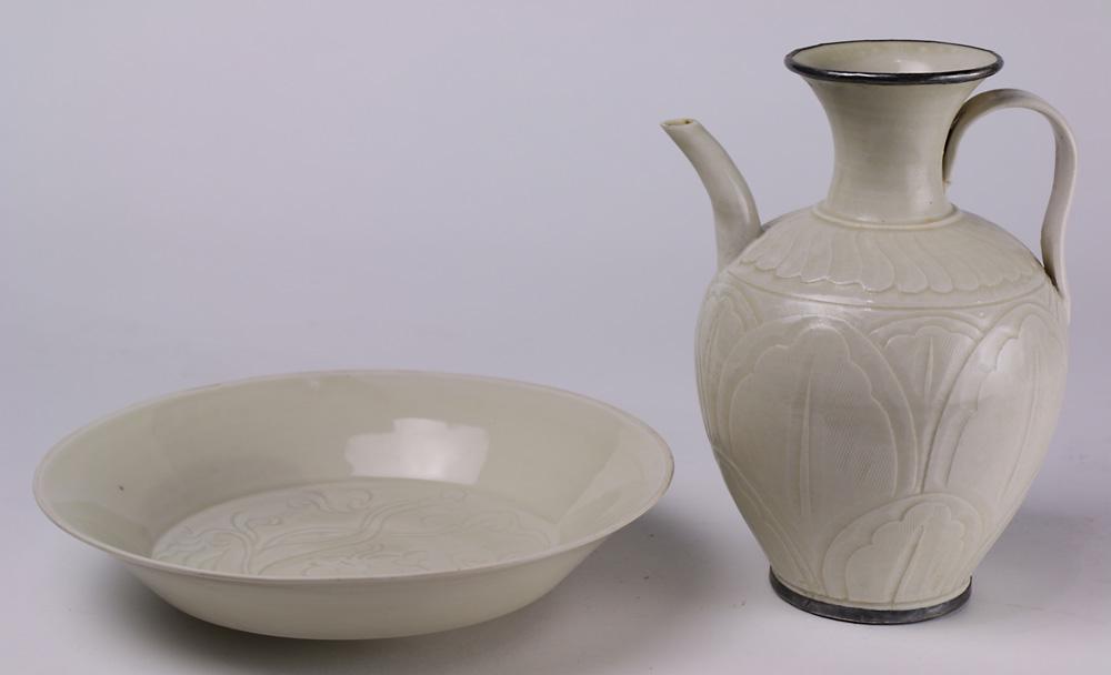 (Lot of 2) Two Chinese Cizhou Wares (1 of 6)