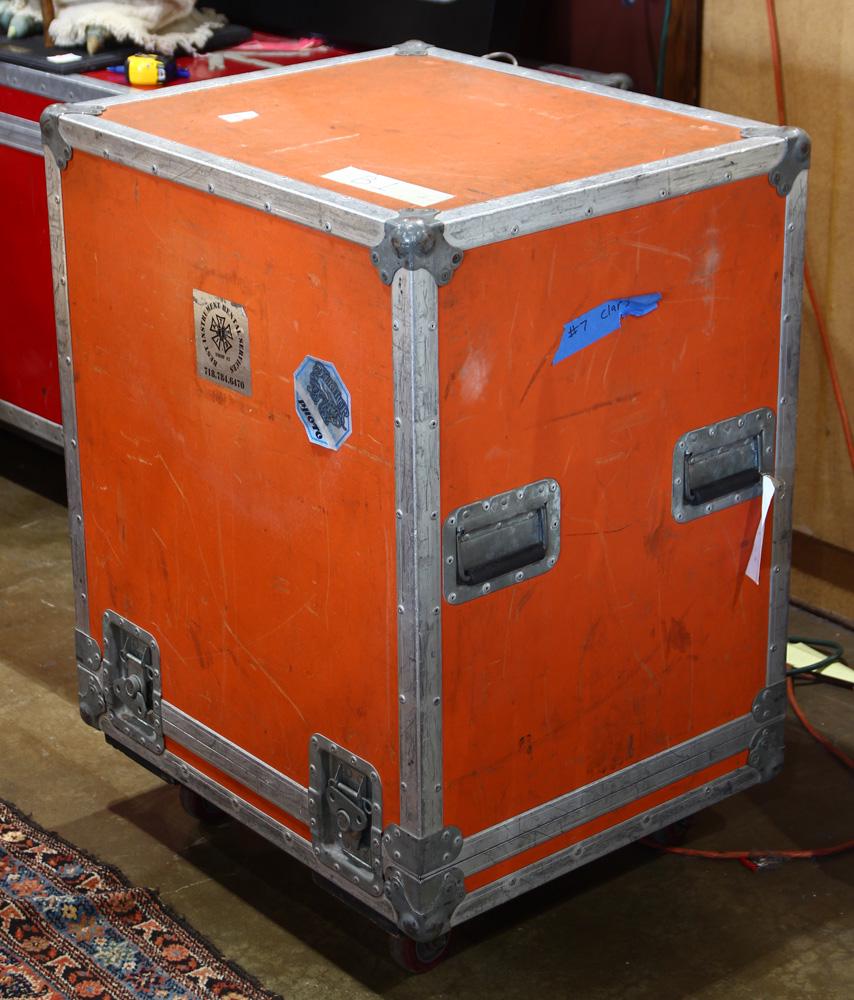 Road case executed in orange (1 of 3)